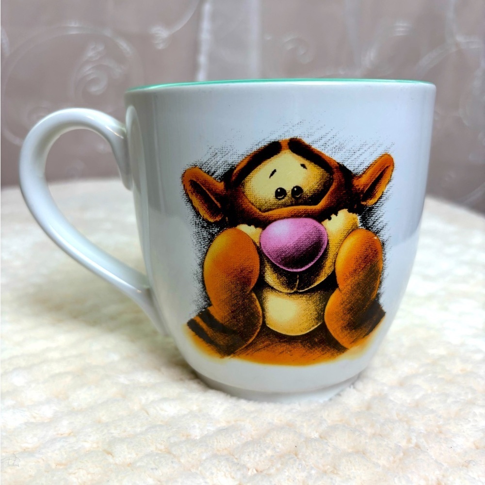 Disney Store Tigger Ceramic Mug